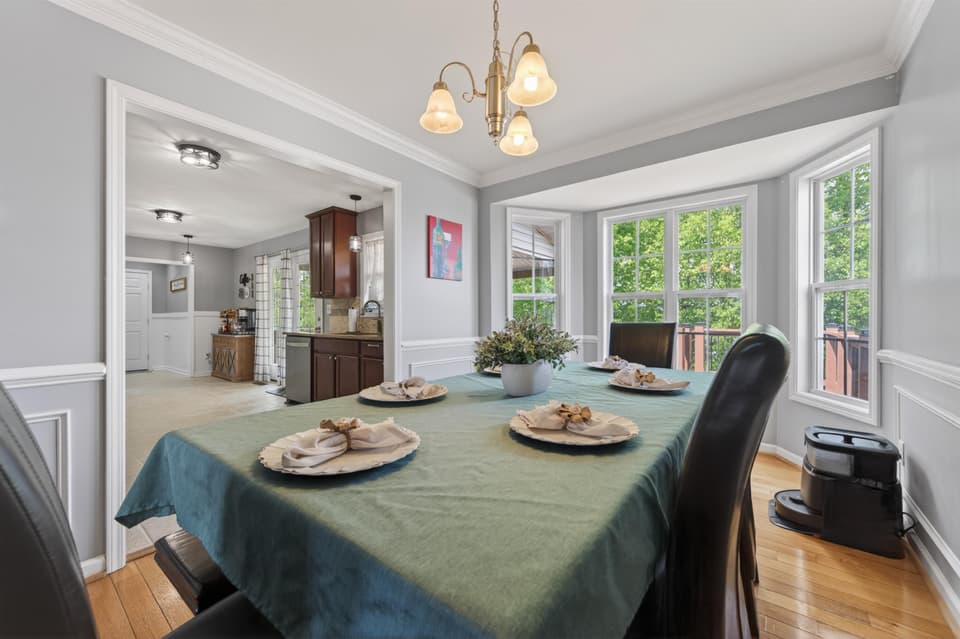 1555 Diana Drive, photo 13 of 40