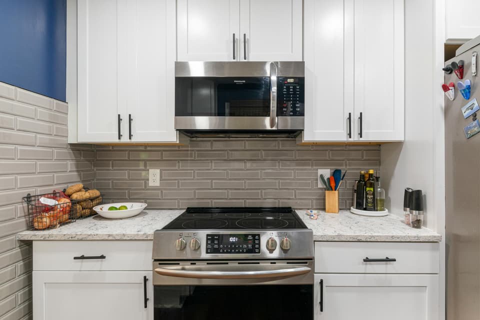 625 Betty Drive, photo 14 of 40
