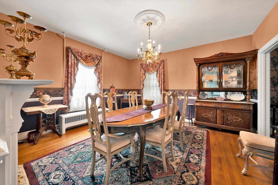 115 Lester Street, photo 13 of 40