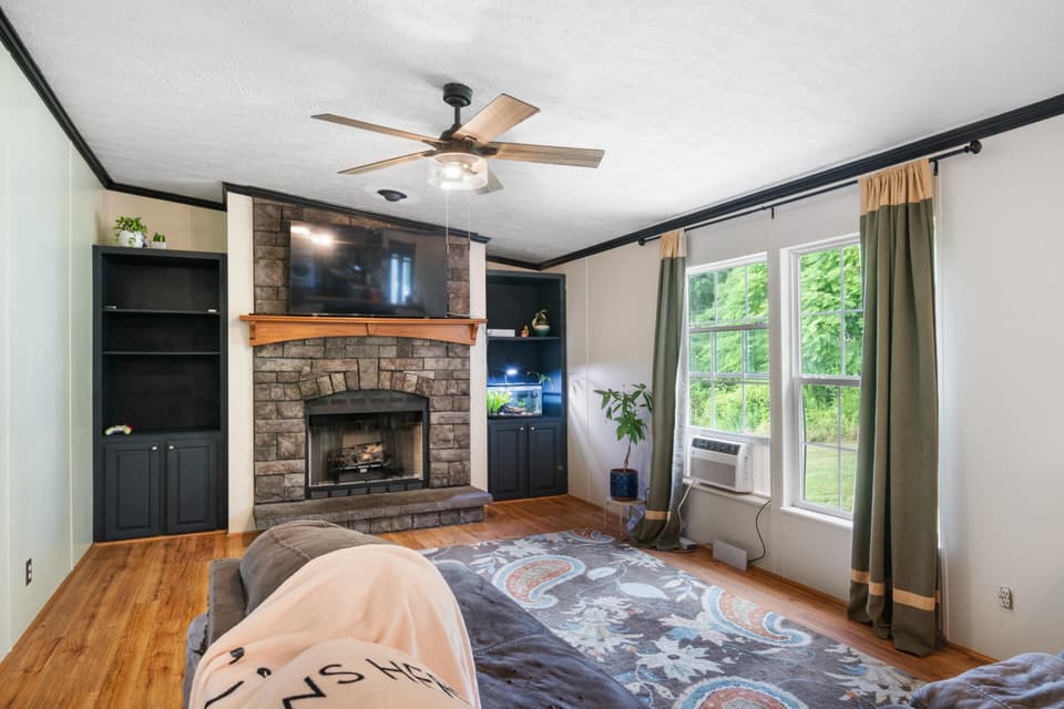 678 Peachtree Hill, photo 25 of 40