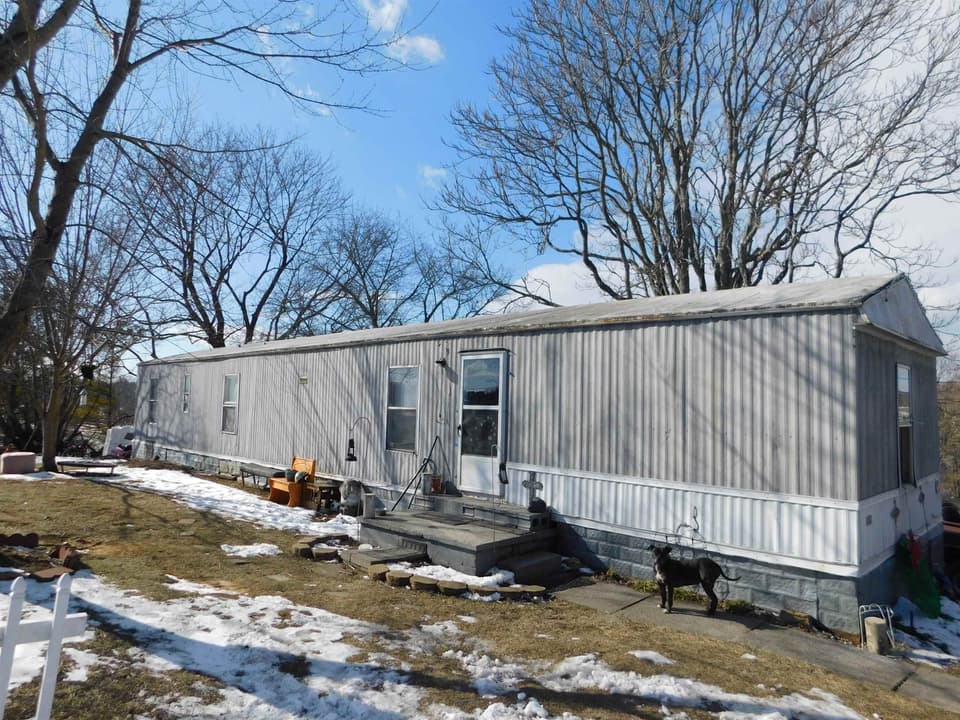 150 Quality Road, Christiansburg, VA