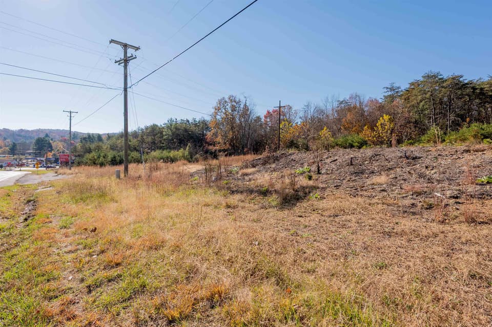 3713 Radford Road, photo 6 of 27