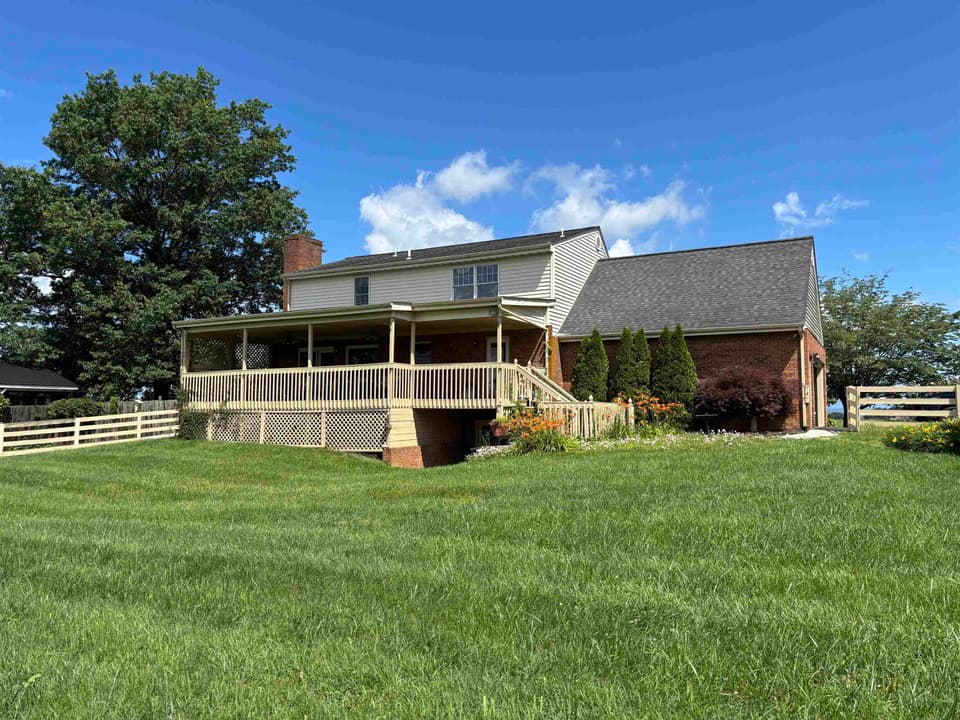 2049 Mudpike Road, photo 3 of 40