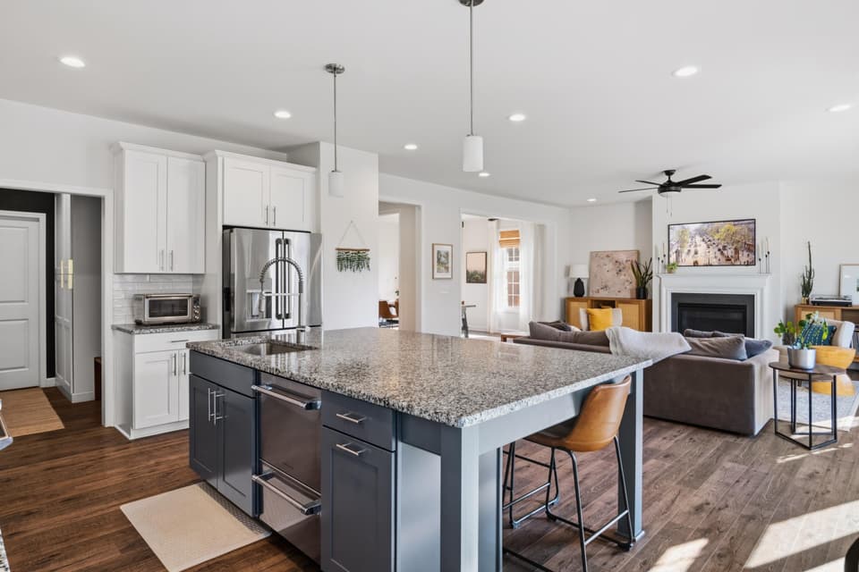 845 Jefferson Circle, photo 24 of 40