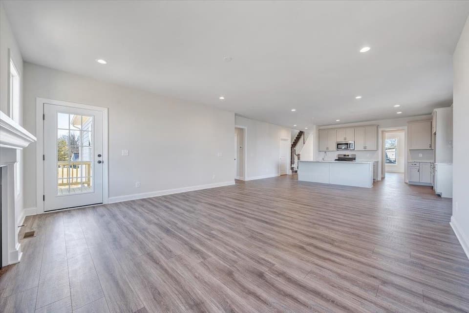 985 Round Meadow Drive, photo 34 of 40