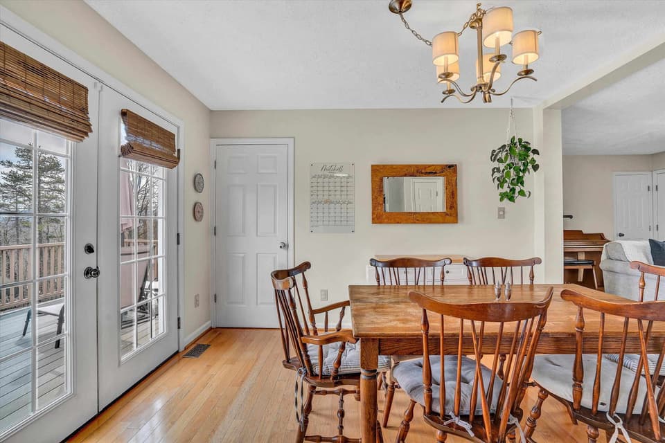 185 Howery Street, photo 16 of 40