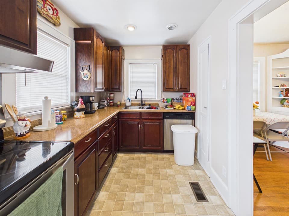 195 Church Street, photo 27 of 40
