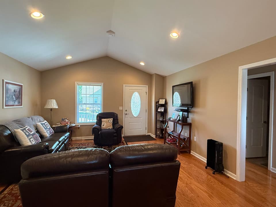 140 Alexa Lane, photo 6 of 15