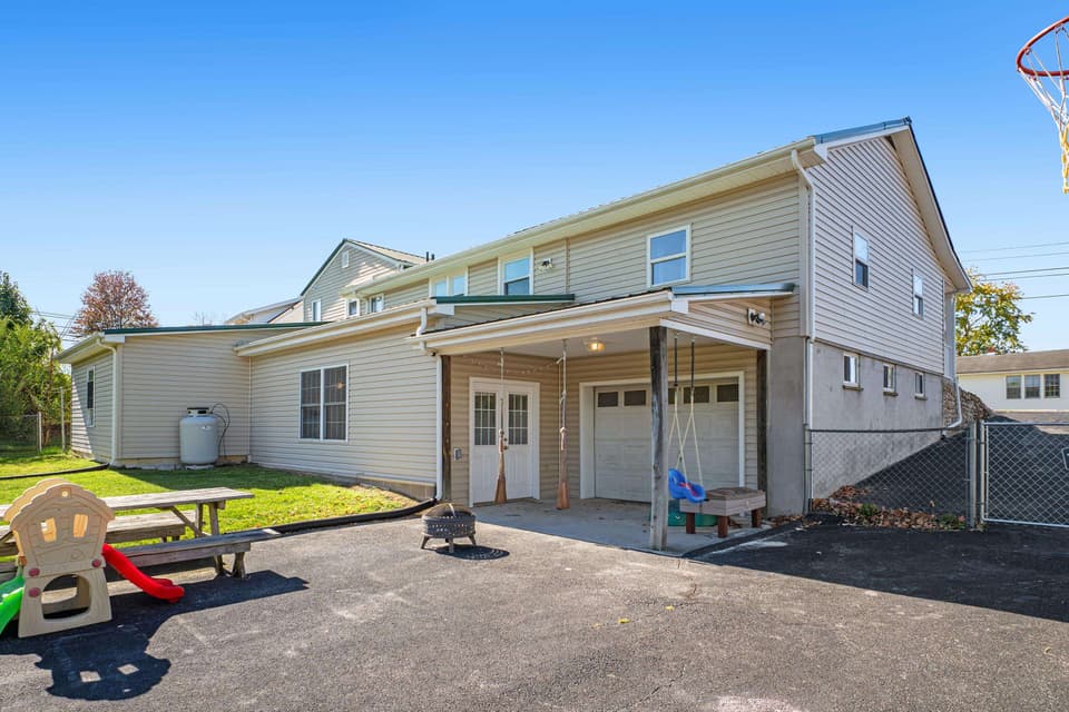 3 Alleghany Street SE, photo 11 of 40