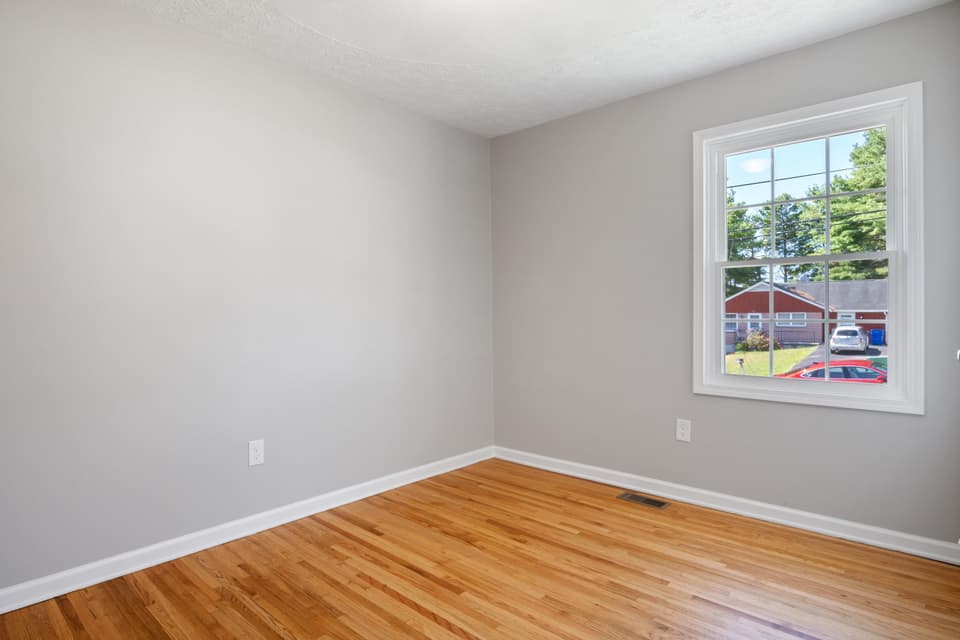 445 Rainbow Street, photo 19 of 31