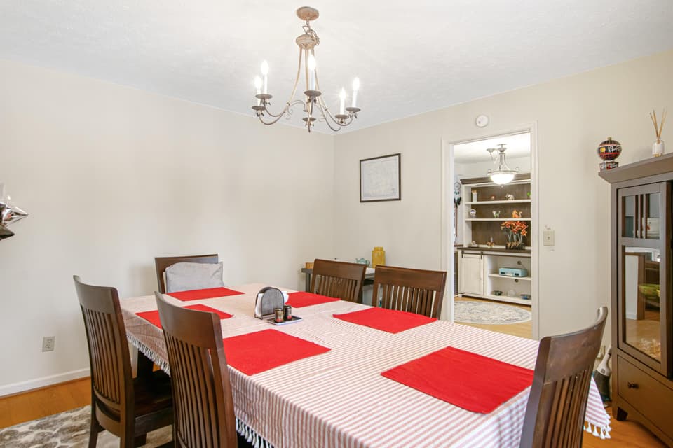 285 Emerald Boulevard, photo 17 of 40