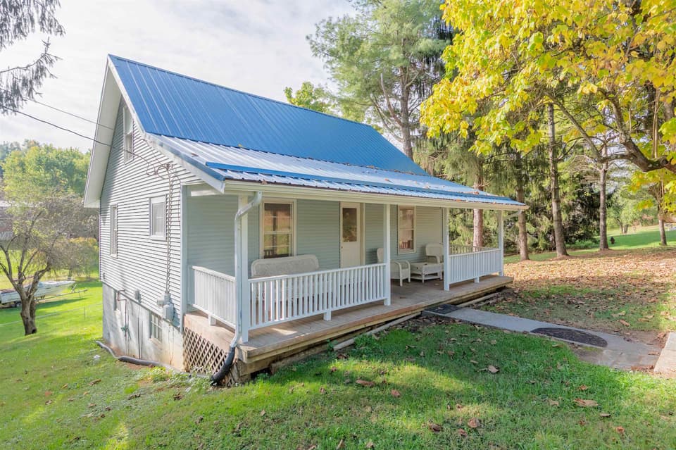 1450 Harman Drive, photo 5 of 40