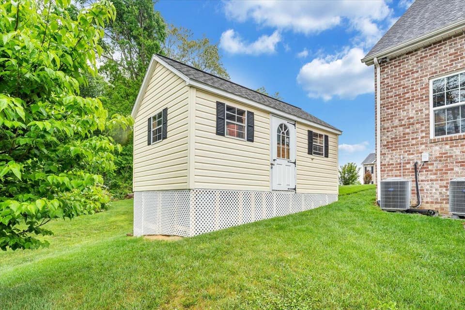 1585 Diana Drive, photo 35 of 38