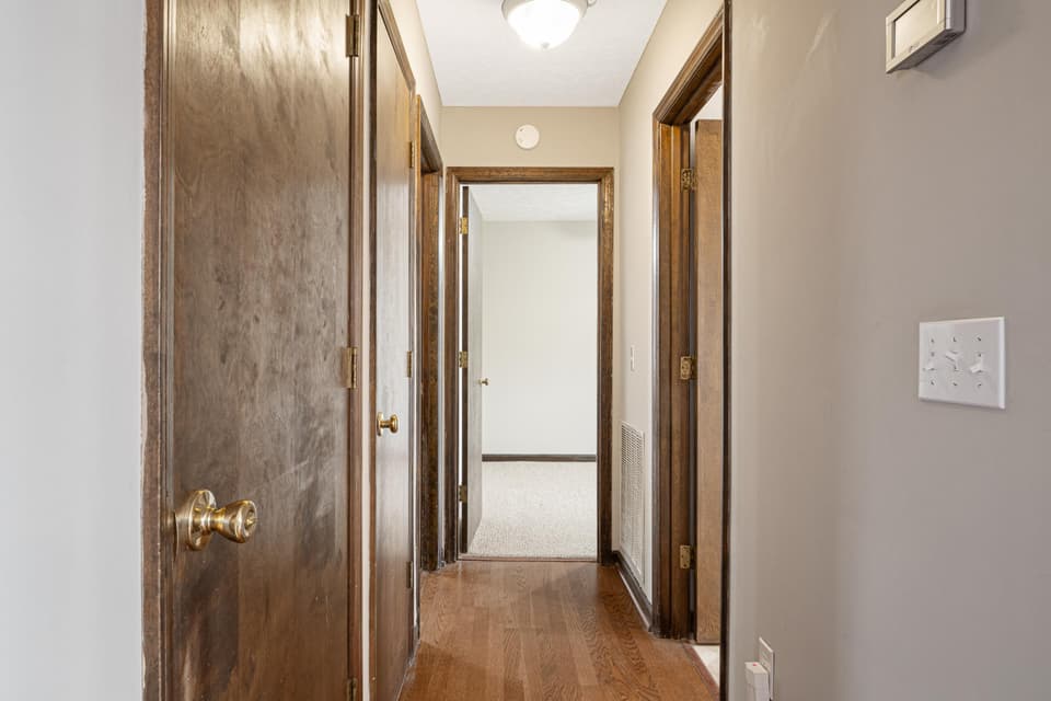395 Arrowhead Trail, photo 15 of 40