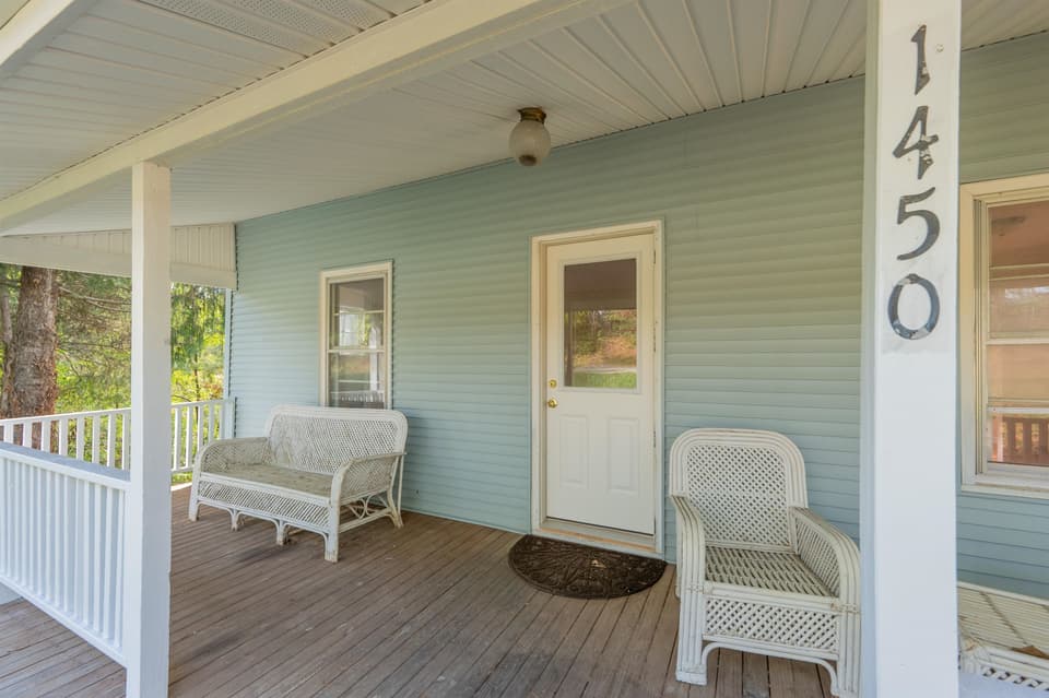 1450 Harman Drive, photo 7 of 40