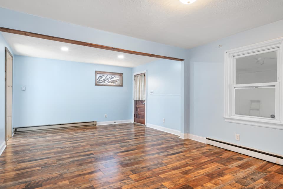 622 E Main Street, photo 18 of 36