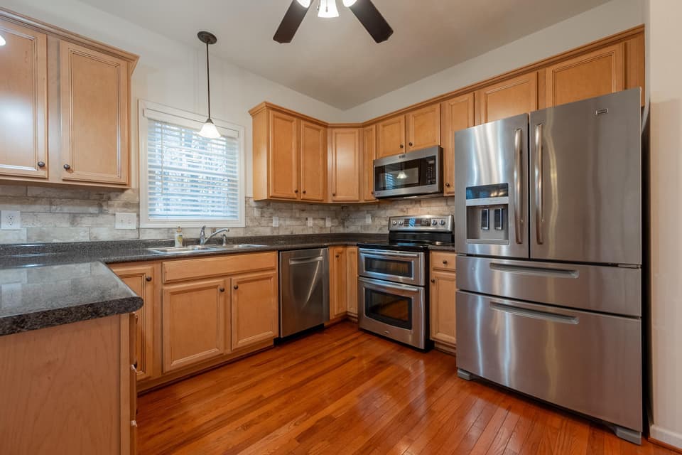 1110 Crosscreek Drive, photo 13 of 40