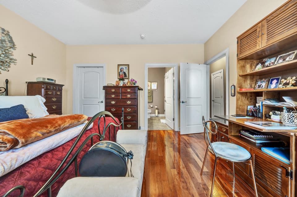 55 Revolution Cir, photo 21 of 35