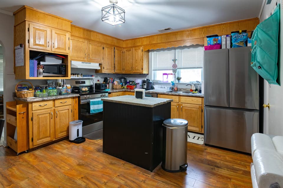 211 Alleghany Street SE, photo 15 of 24