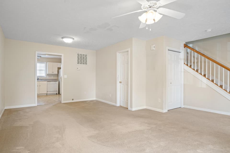 400 Wimmer Street, photo 8 of 33