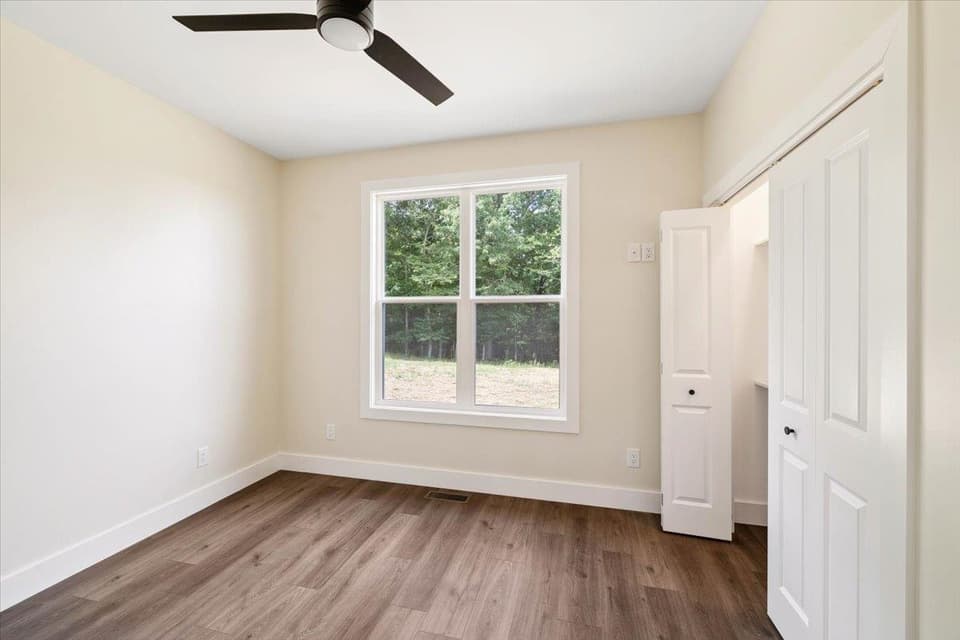 4480 Fairview Drive, photo 32 of 36