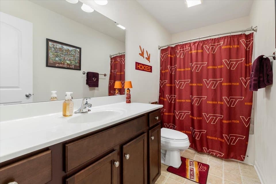 1041 St Clair Lane, photo 21 of 40