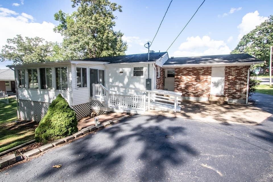 185 Overhill Road SE, photo 35 of 40