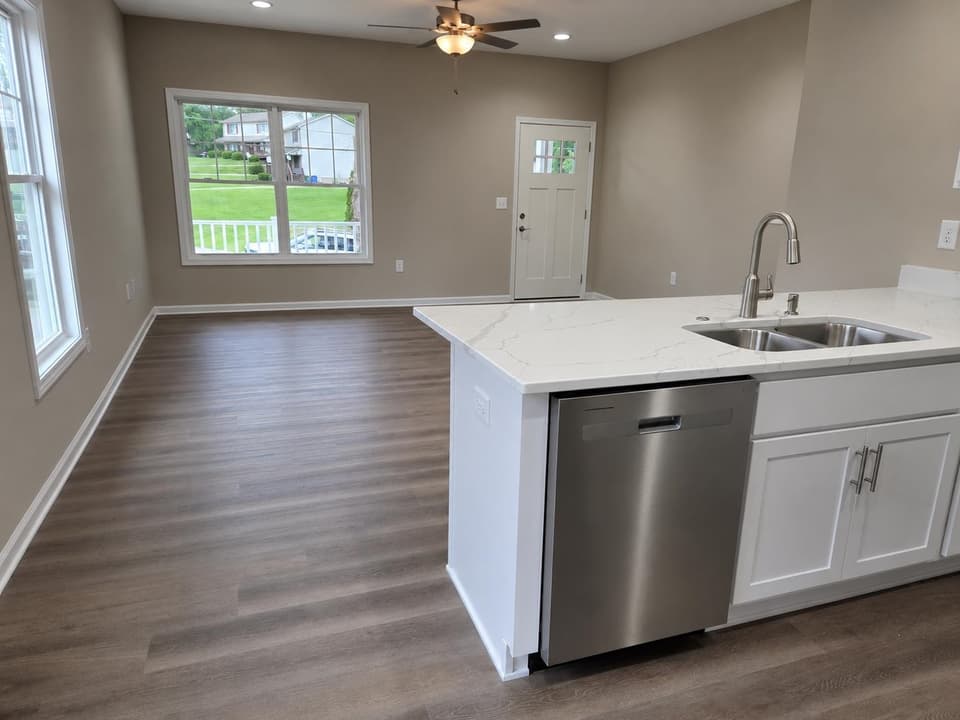 1155 Plum Street, photo 16 of 34