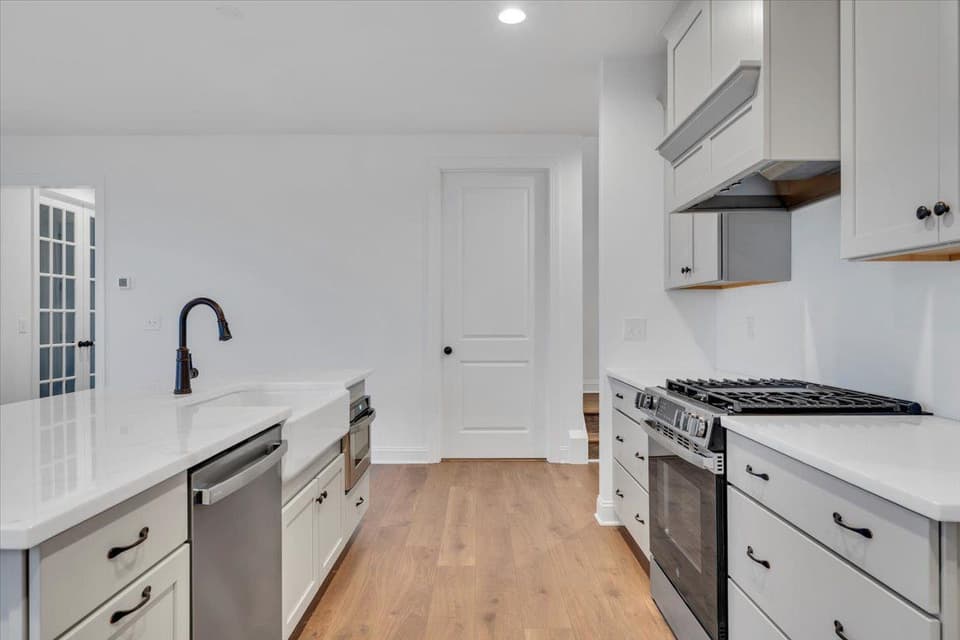 1107 Round Meadow Drive, photo 5 of 40