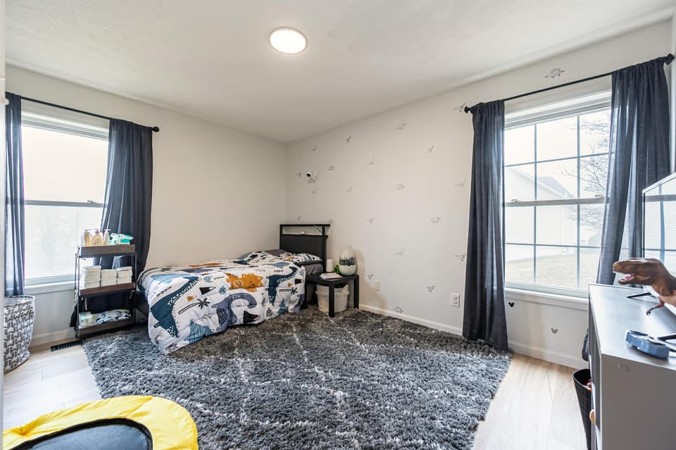 50 Woodridge Drive, photo 32 of 40