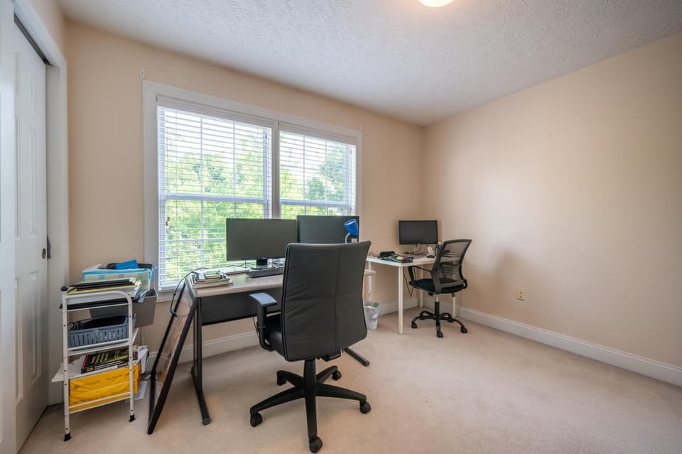 320 Tall Oak Boulevard, photo 25 of 40