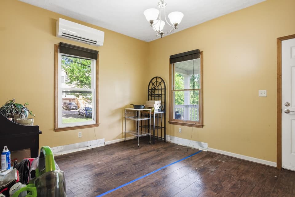 800 S Grant Street, photo 9 of 40