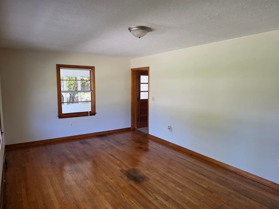 915 Church Street, photo 16 of 28