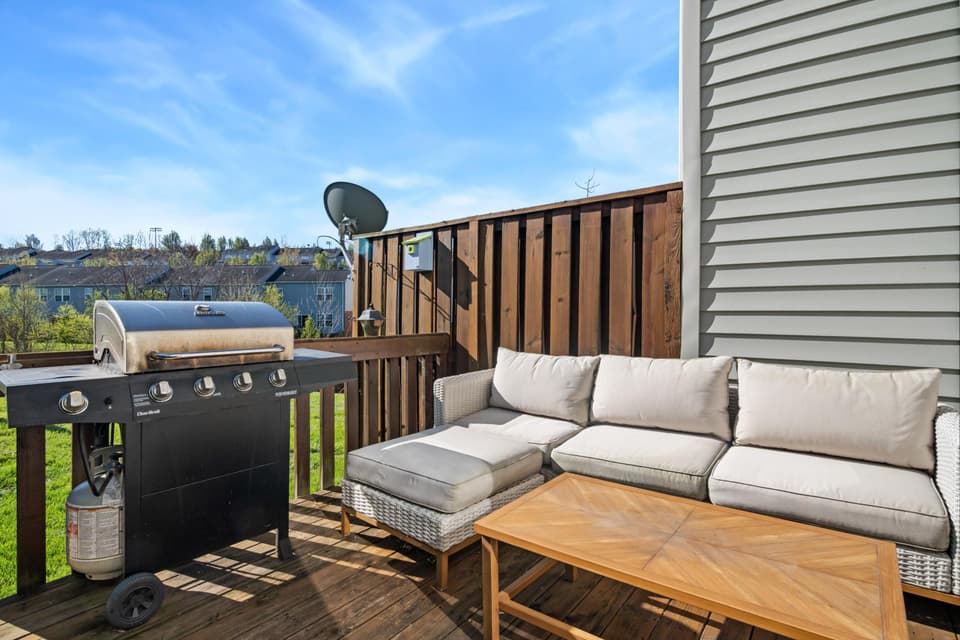 145 Blue Leaf Drive, photo 27 of 40