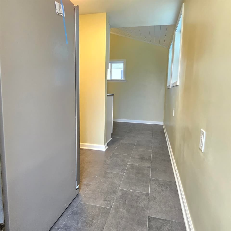 450 Wades Lane, photo 9 of 35
