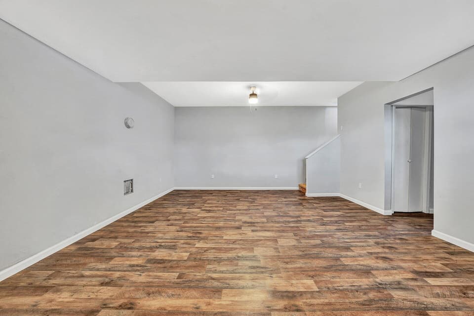 115 Thelma Lane, photo 19 of 29