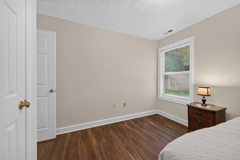 650 Kamran Drive, photo 25 of 40