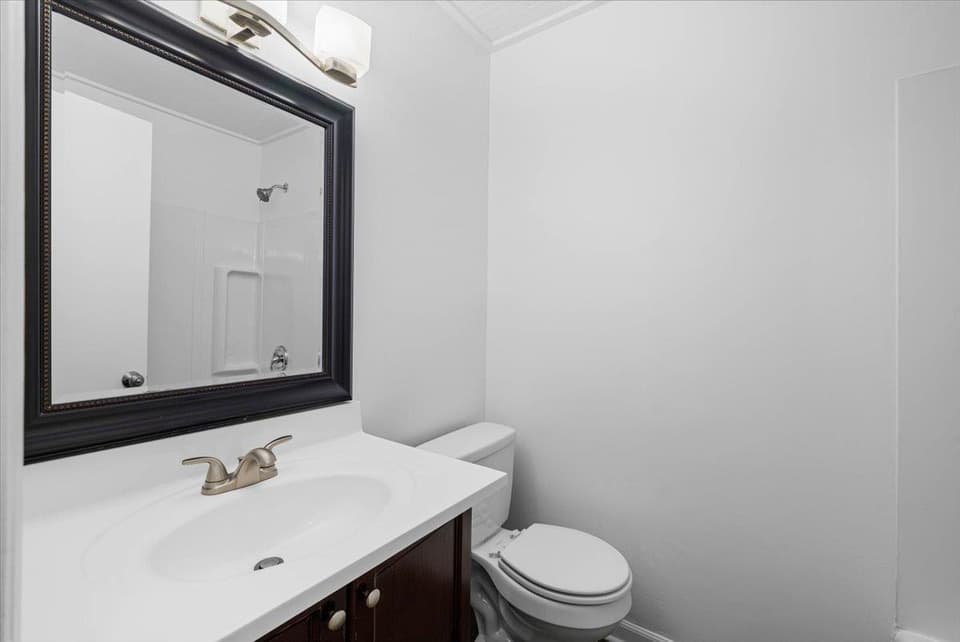 130 Greenway Drive, photo 11 of 30