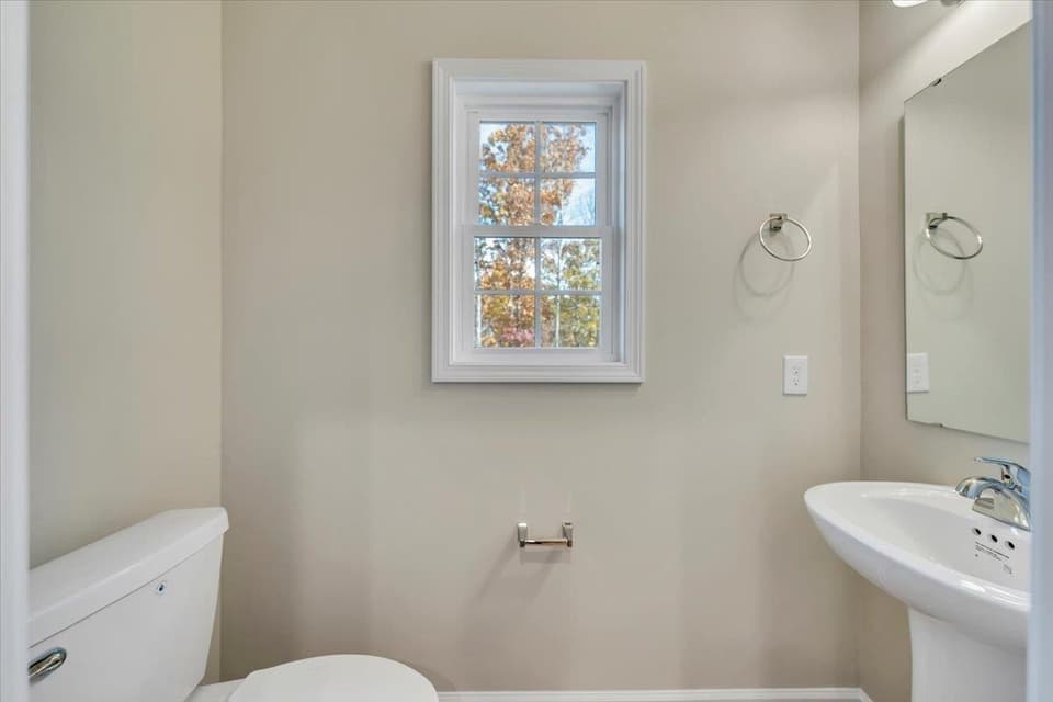 1555 Kensington Way, photo 19 of 38
