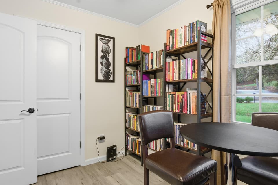 460 Chrisman Street, photo 15 of 30