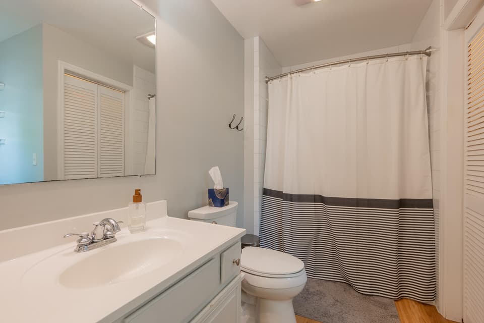940 Forest Street, photo 38 of 40