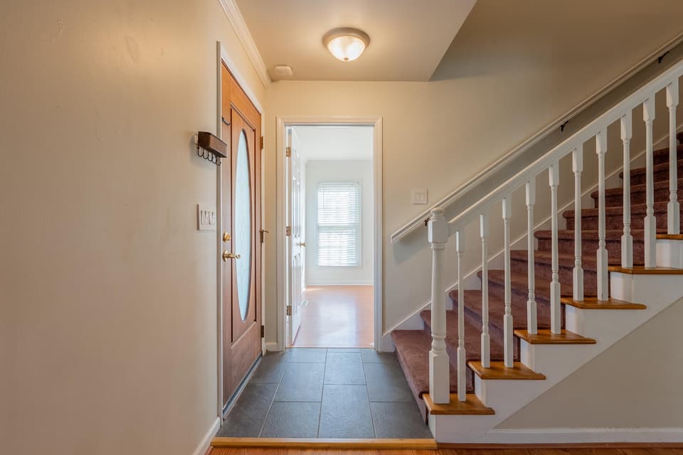 497 Canterbury Street SW, photo 13 of 40