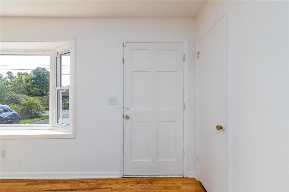 4320 Cumberland Dr SE, photo 6 of 40