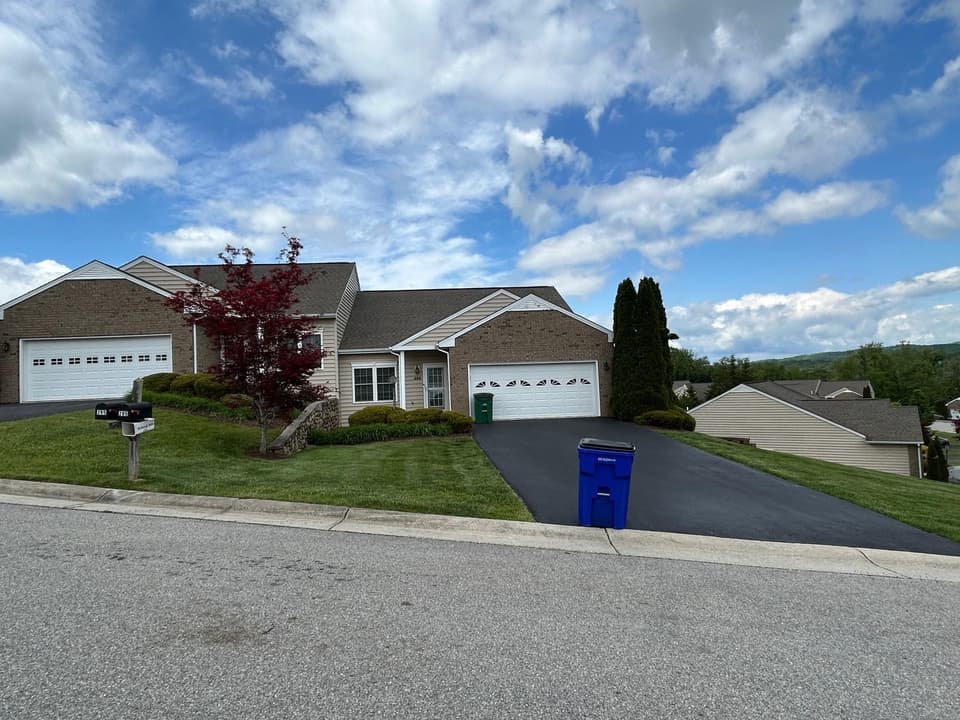 285 Slate Creek Drive, photo 2 of 22