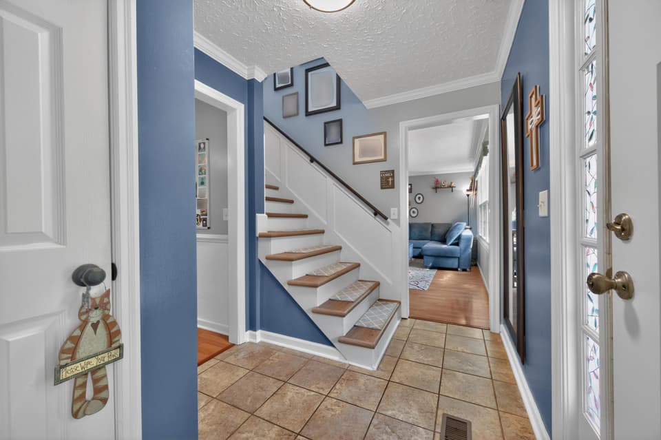 435 Tomahawk Drive, photo 32 of 40