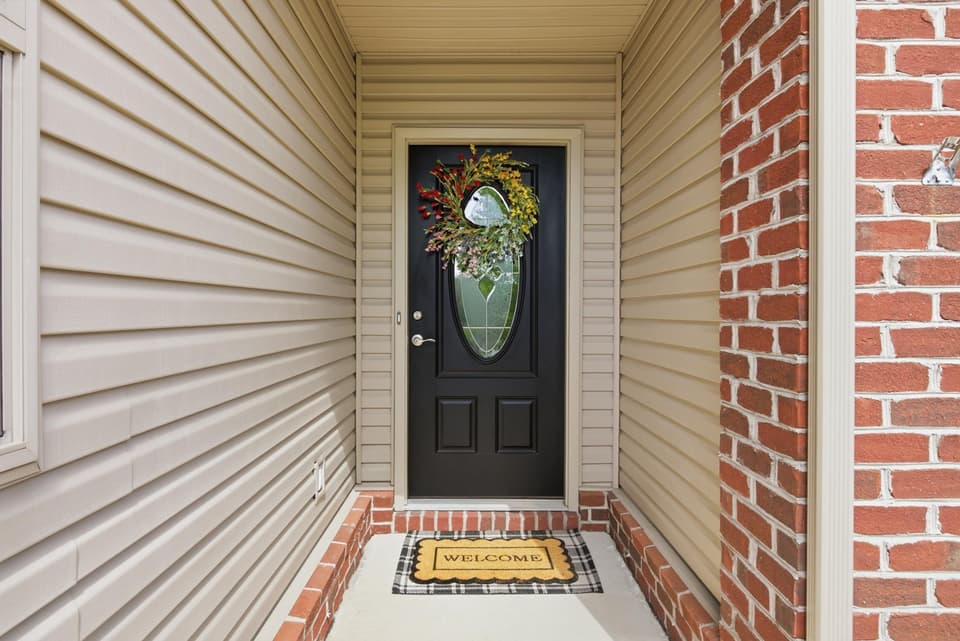 130 Gavins Court, photo 4 of 39