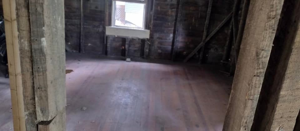 570 Schaeffer Drive, photo 11 of 13