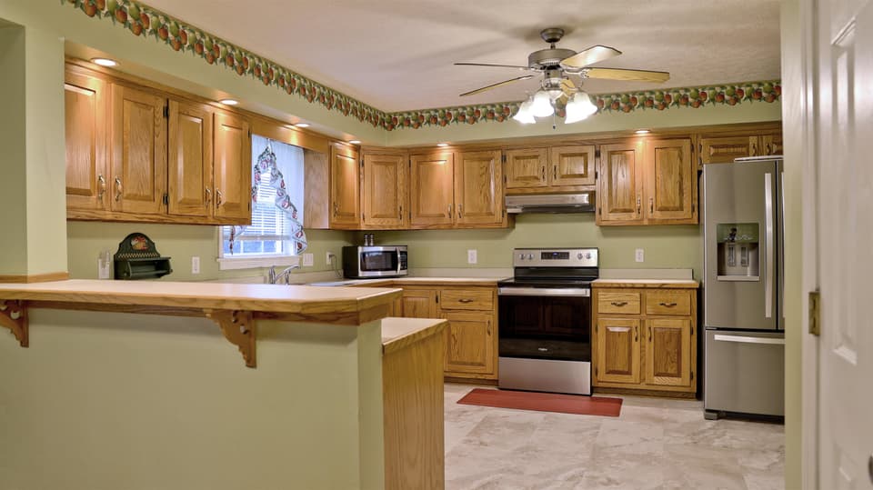 240 Virginian Drive, photo 15 of 40