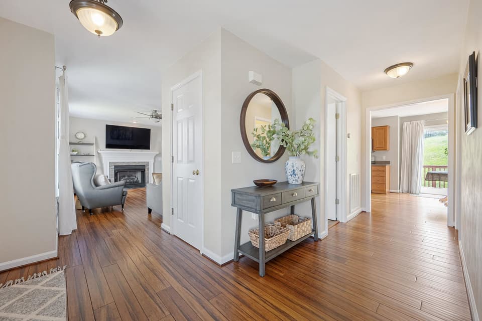 1400 Sleepy Hollow Road, photo 11 of 40