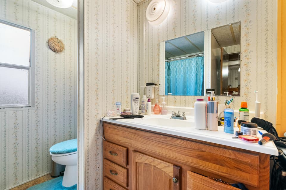 675 Harless Street, photo 13 of 30